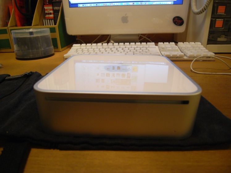 BCCKS / ブックス - 新型mac mini分解 (Early 2009) バラし＆メモリ増設