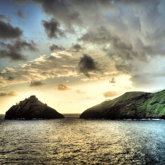 The island of Nuva Hiva in the marquesas islands #nuvahiva #mountain #marquesas #frenchpolynesia #southpacific #skyporn #tahiti
Wed, 15 Apr 2015 12:55:22 +0900 https://instagram.com/p/1ezLrySUTI/
Michelle (hawaiianbarbee), FELICIA CARTER ☕️ (gogrowgo), herchel1, stuffedsuitcaseからのいいね(4)